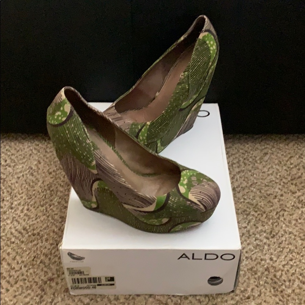 Also wedges - Picture 2 of 3